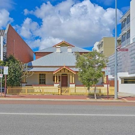 Emu Backpackers Perth - Note - Valid Passport Required For Check In Hostel Kültér fotó