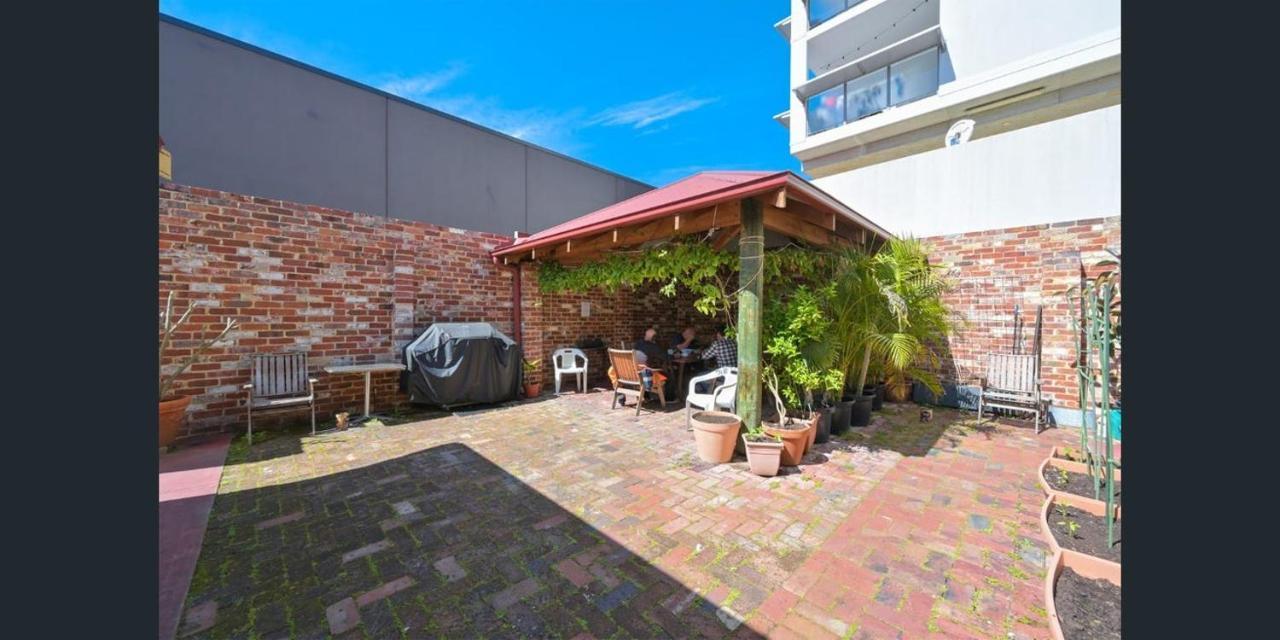 Emu Backpackers Perth - Note - Valid Passport Required For Check In Hostel Kültér fotó