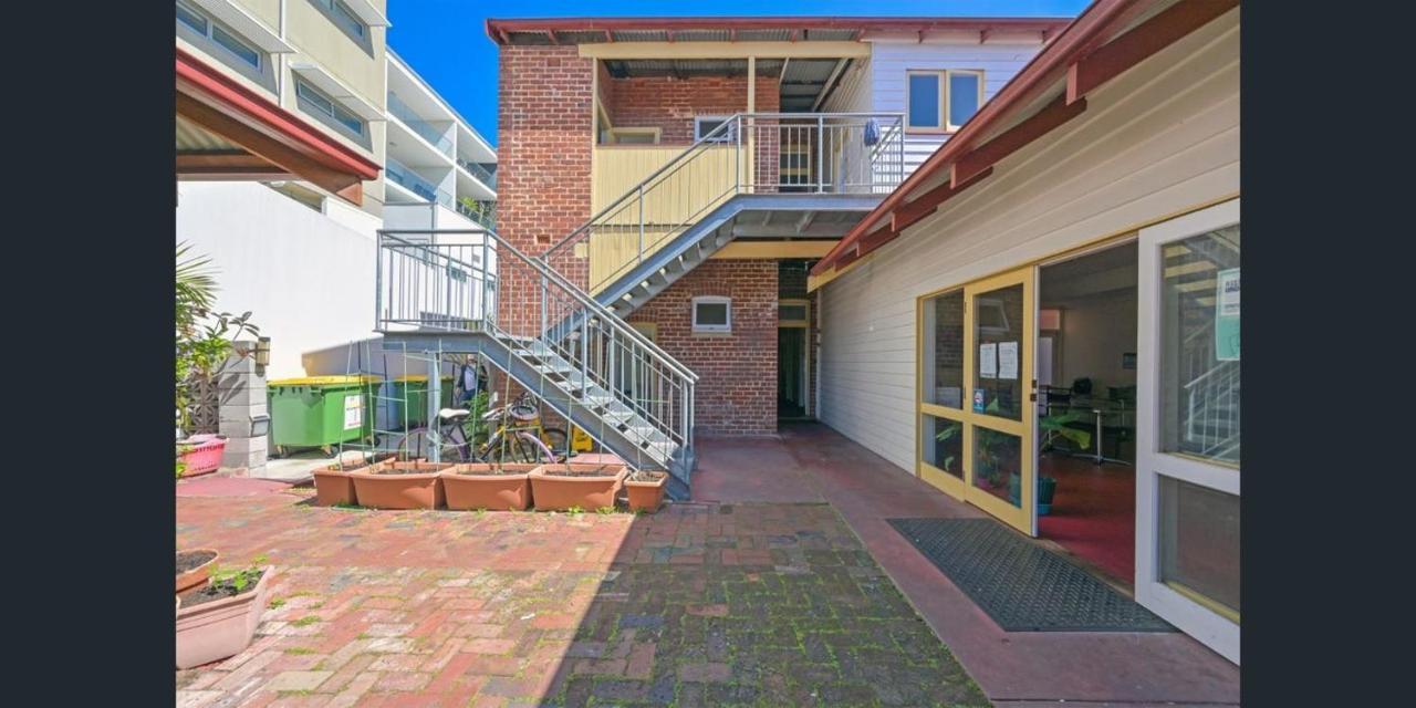 Emu Backpackers Perth - Note - Valid Passport Required For Check In Hostel Kültér fotó